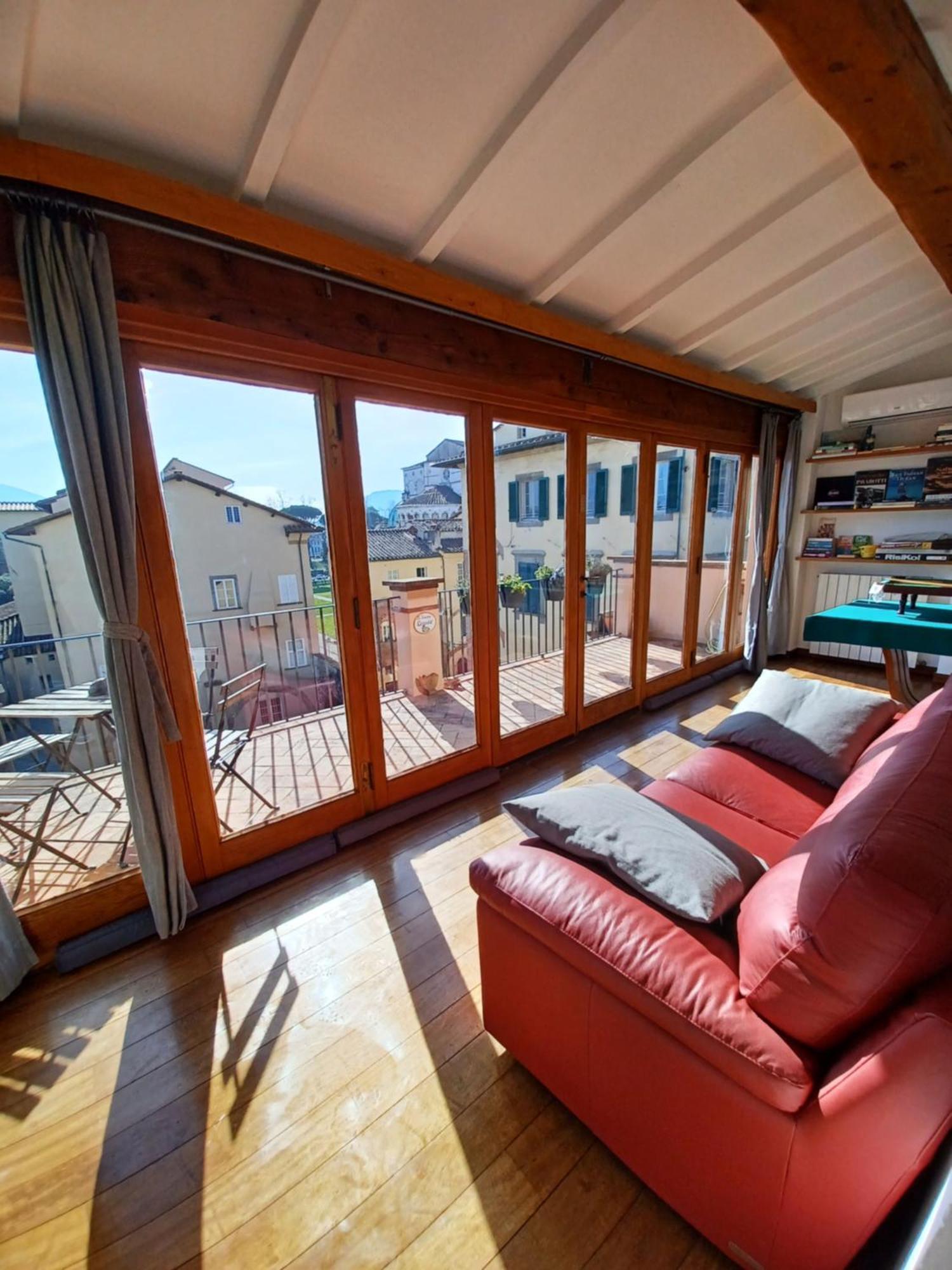 לוקה Terrazza Coccode' Spazioso Con Vista Mozzafiato! מראה חיצוני תמונה
